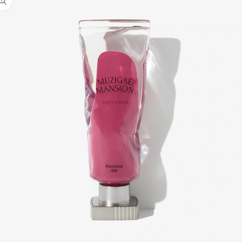 Muzigae Mansion Objet Liquid in Knockout, Sequence, Stranger or Barely